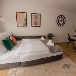 Come4stay - 2 - Bis Zu 4 Gaeste By Interhome شقة